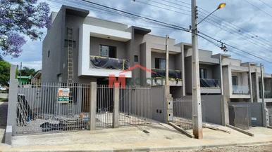 Sobrado A Venda Uvaranas (meio)