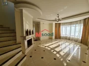 <strong>Sobrado Alto Padrão 4 suítes para locação no Centro</strong>