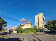 <strong>Sobrado Alto Padrão 4 suítes para locação no Centro</strong>