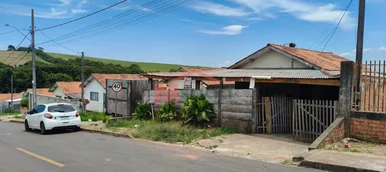 <strong>CASA A VENDA RUA JOAO RUFINO - SANTA LUZIA</strong>