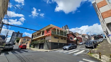 Sobrado De Esquina 6 Quartos (1 Suíte) A Venda - Centro