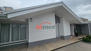 <strong>Casa 4 quartos 2 suíte e closet semimobiliado Jd América</strong>