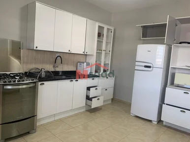 Casa Mobiliada Para Locação. Bairro Neves