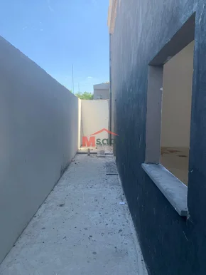Barracão Comercial  350m² | Próx. Terminal Uvaranas