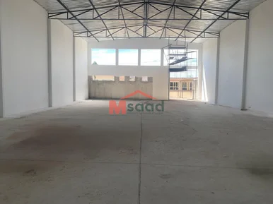Barracão Comercial  350m² | Próx. Terminal Uvaranas