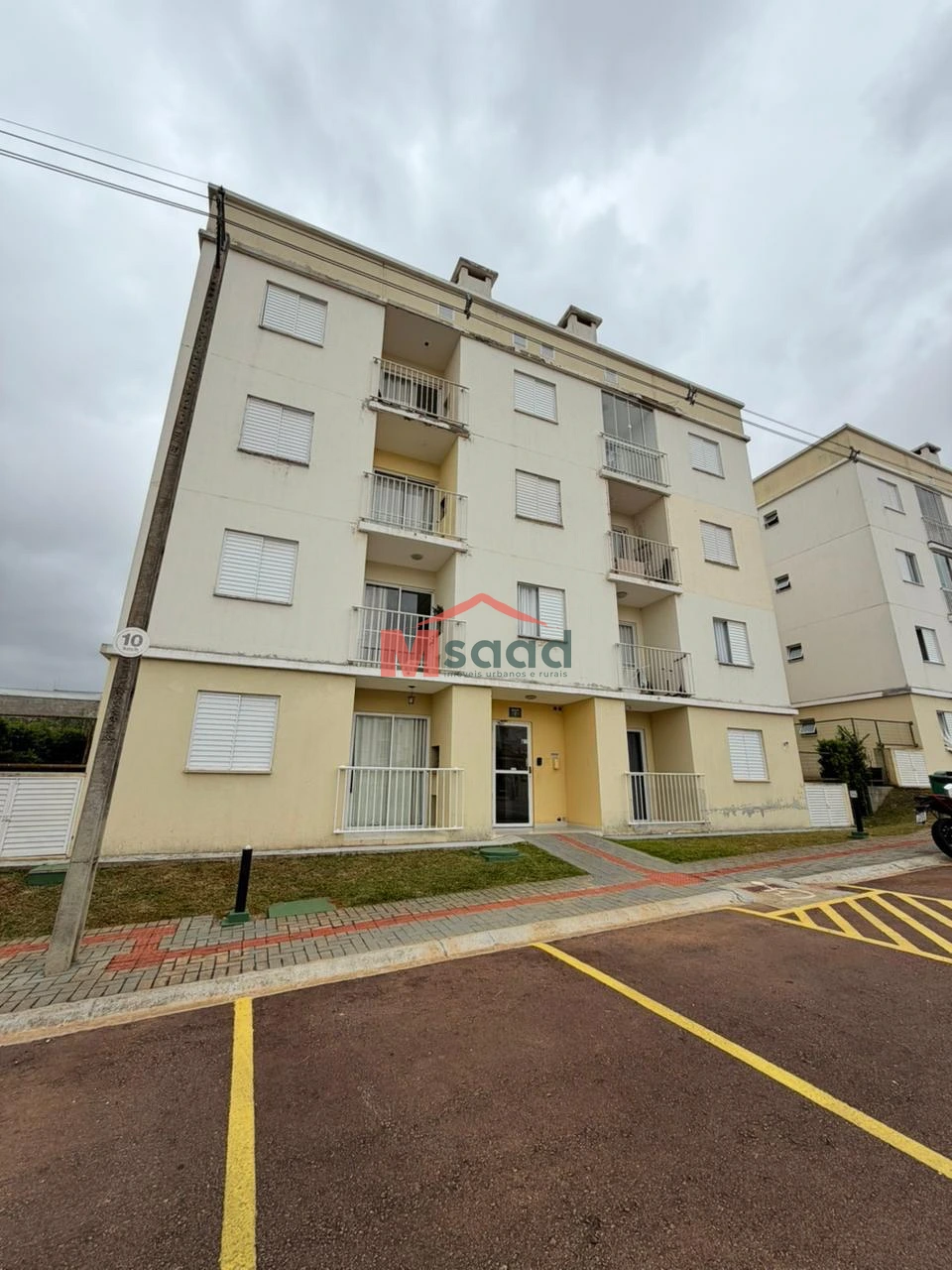 Apartamento Com área Externa ? Condomínio Campo Alegre