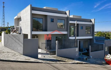 Sobrado De Esquina A Venda 3 Quartos (1 Suíte) Uvaranas Próximo Ao Centro