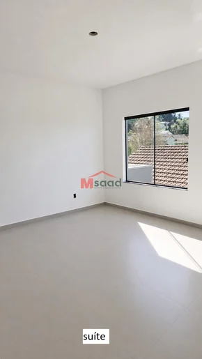 Sobrado De Esquina A Venda 3 Quartos (1 Suíte) Uvaranas Próximo Ao Centro
