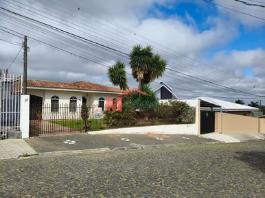Residência Rua Sebastiao Parana, 883