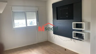 Apartamento No Edifício Victor Hugo / Estrela