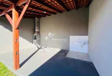 Casas De Dois Quartos Com Edícula E Churrasqueira!