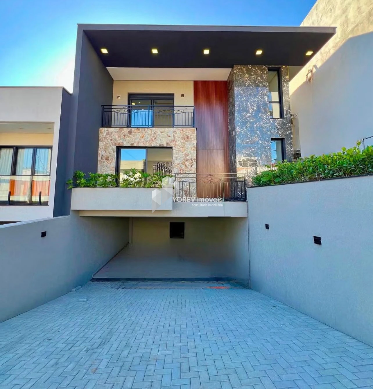 Sobrado Com 3 Quartos ( 1 Suíte) - Vale Dos Vinhedos