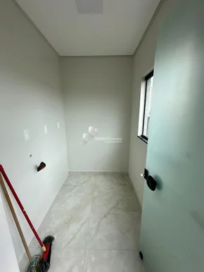 Miniatura - Foto Casa  no EOS MIRANTE - Com 3 quartos (1 suíte)