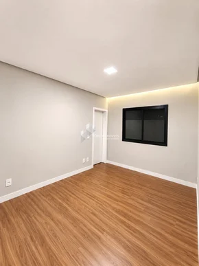 Casa Térrea Com 3 Quartos (1 Suíte) - Eos Mirante