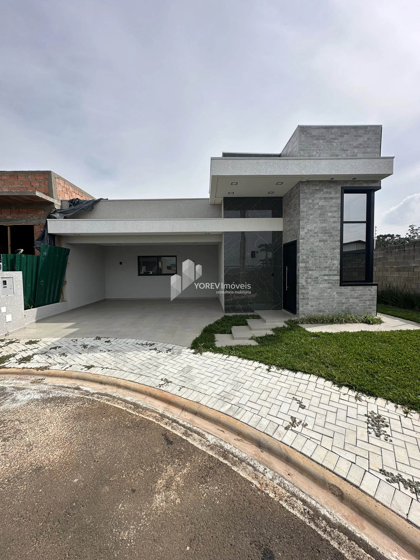 Casa Térrea 3 Quartos (1 Suíte) - Ecoville I