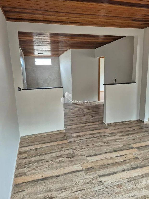 Foto CASA 3Q - SENDO UM SUITE / VILA RICCI / CONTORNO