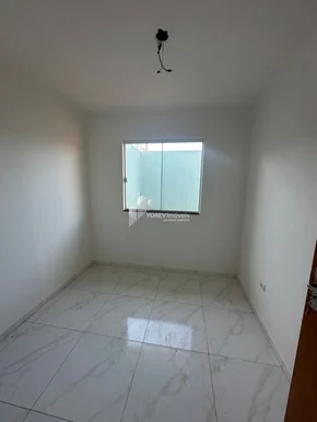 Casa Com 3 Quartos , De Esquina - Bairro Cipa