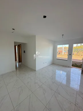 Casa Com 3 Quartos , De Esquina - Bairro Cipa