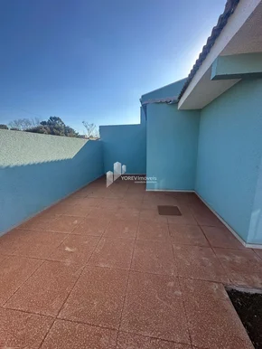 Casa Com 3 Quartos , De Esquina - Bairro Cipa