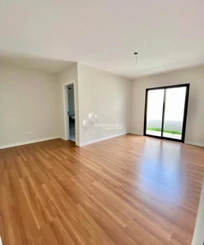 Casa Com Três Quartos (1 Suíte) - Jardim Carvalho