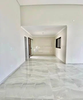 Casa Com Três Quartos (1 Suíte) - Jardim Carvalho