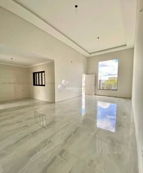 Casa Com Três Quartos (1 Suíte) - Jardim Carvalho