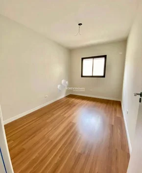 Casa Com Três Quartos (1 Suíte) - Jardim Carvalho