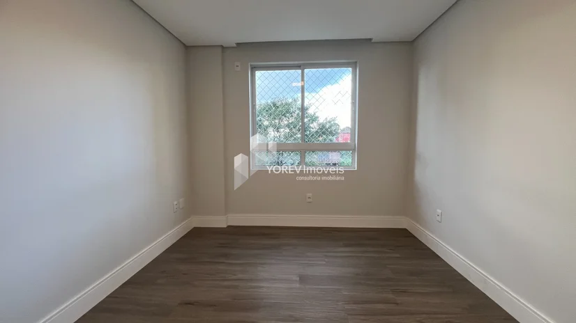 Foto Apartamento com três quartos (1 suíte) Vila Estrela