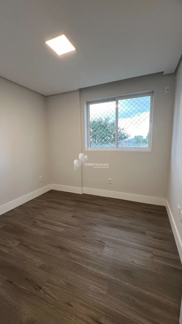 Foto Apartamento com três quartos (1 suíte) Vila Estrela