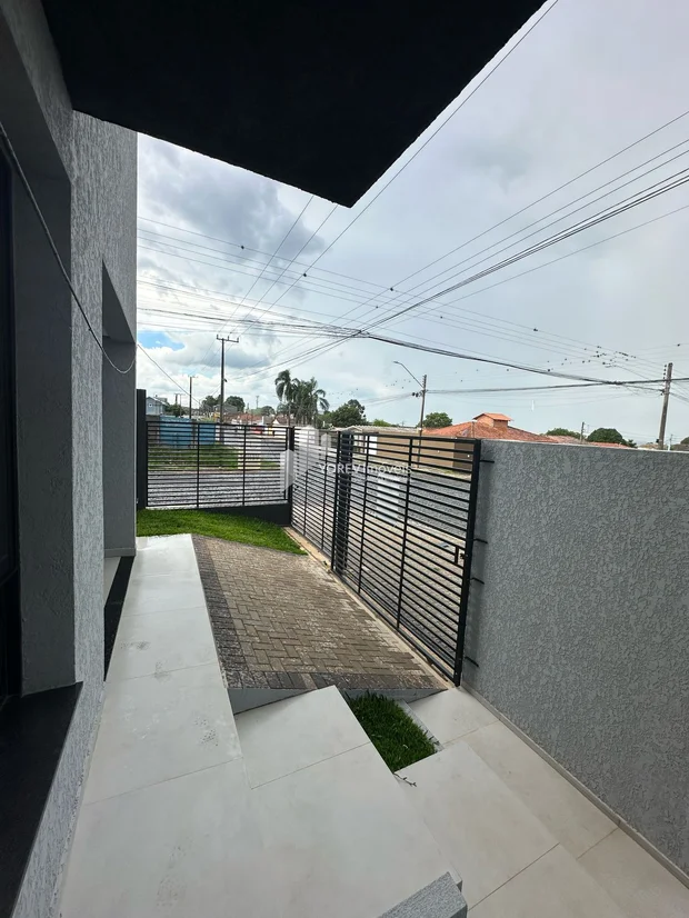 Foto Sobrado de esquina com com 3 suítes  -  Jardim Carvalho