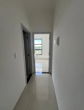 Casa Com Dois Quartos Sendo Um Suíte - Terraliz