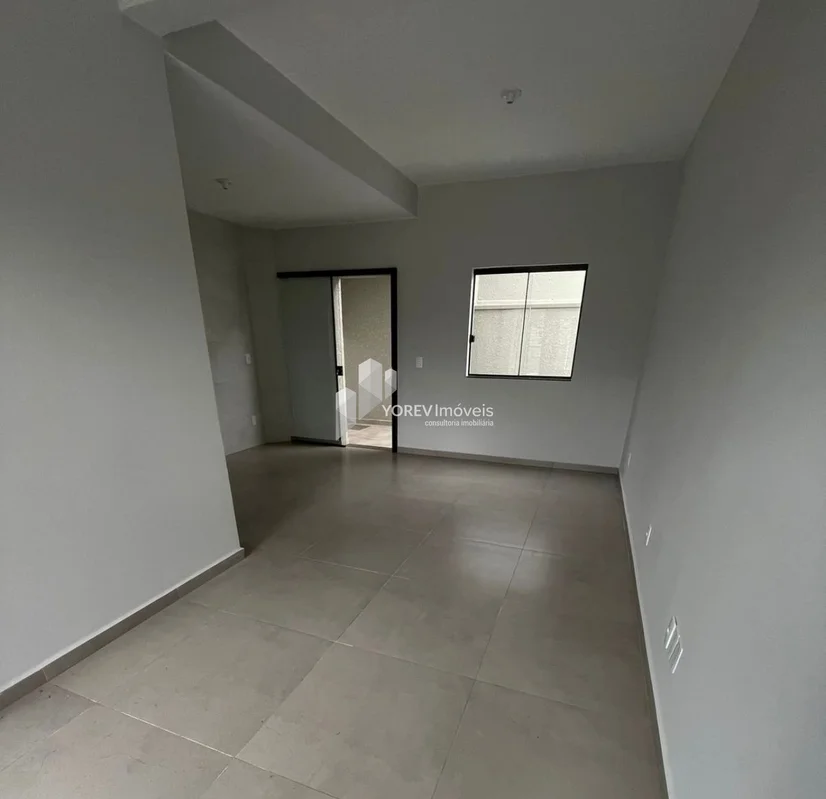 Foto Sobrado com  dois quartos - No Bairro Ronda
