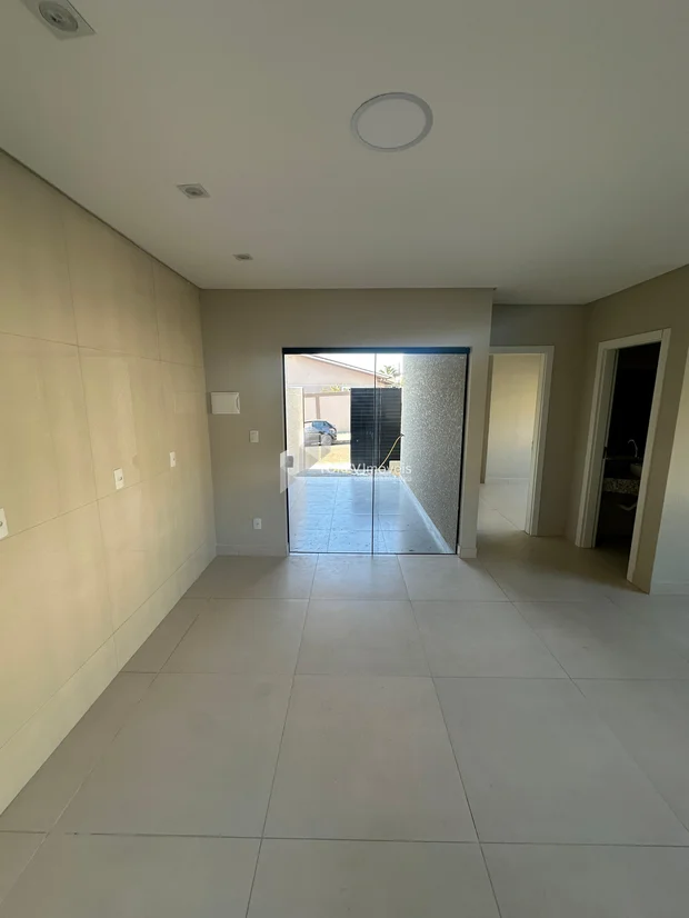 Foto Casa de esquina com 3 quartos - Bairro òrfãs