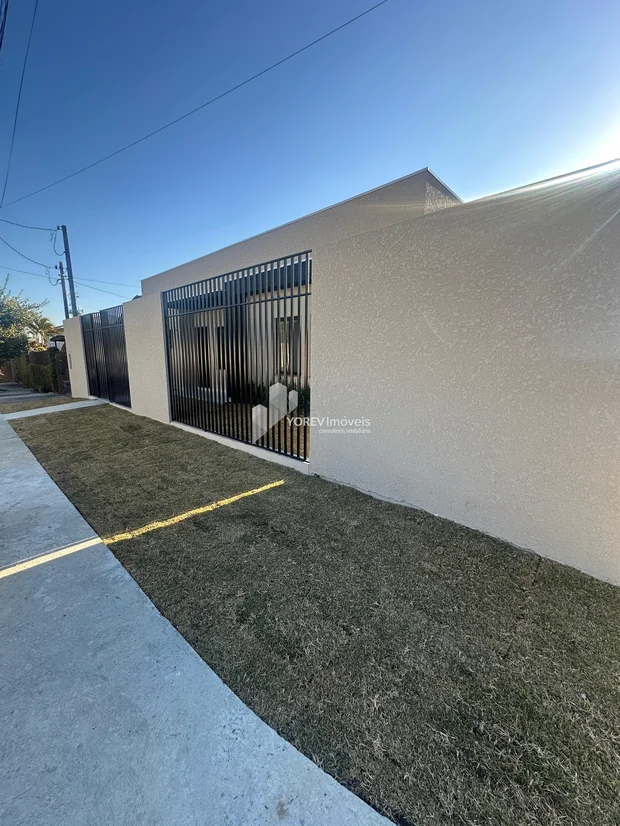 Foto Casa de esquina com 3 quartos - Bairro òrfãs