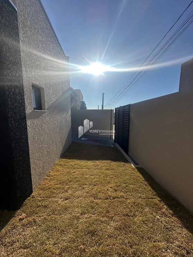 Foto Casa de esquina com 3 quartos - Bairro òrfãs
