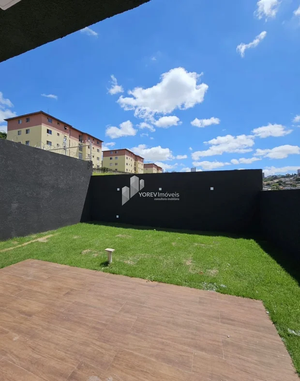 Foto Sobrado individual , com 3 quartos (1 suíte) - Vila estrela