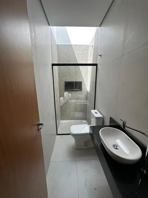 Casa Com Três Quartos (1 Suite) - Bairro Dona Marly