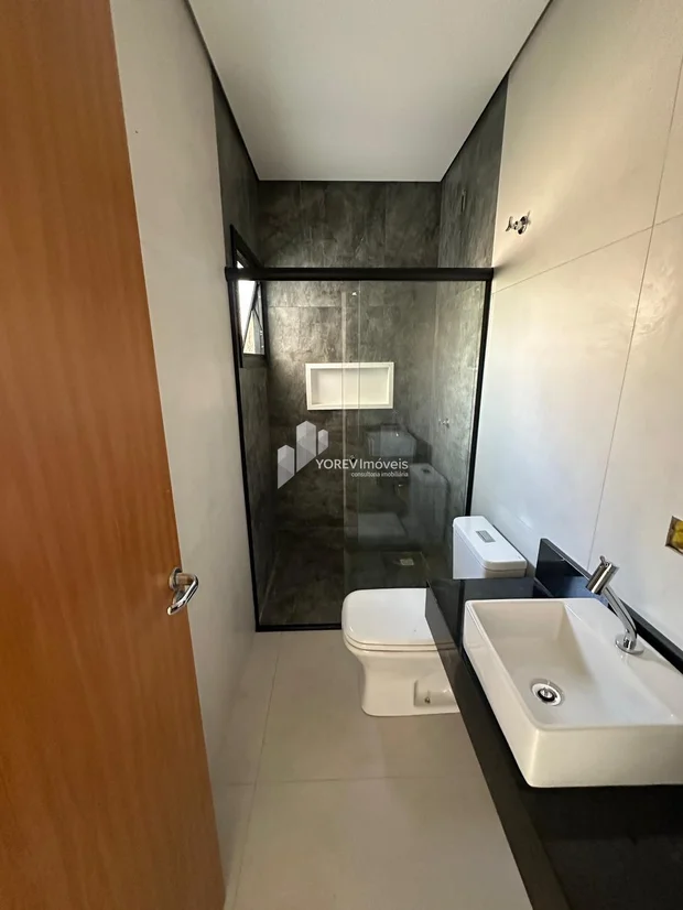 Foto Casa com três quartos (1 suite) - Bairro Dona Marly