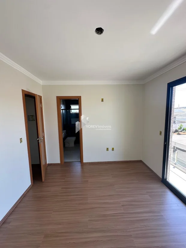 Foto Sobrado de esquina 3 quartos (1 suíte) - Bairro Dona Marly