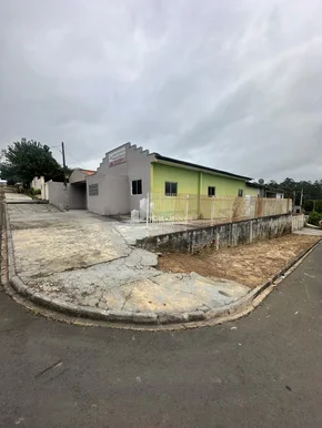 Barracão + 2 Casas No Mesmo Terreno - Bairro Vila Liane