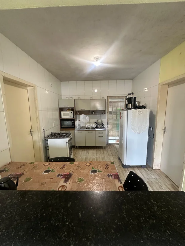 Foto Barracão + 2 casas no mesmo terreno - Bairro Vila Liane