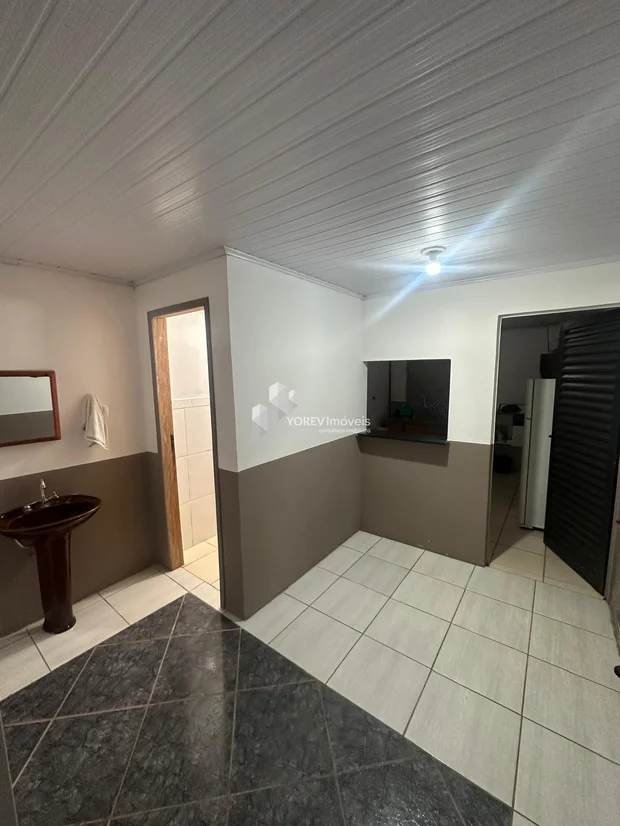 Foto Barracão + 2 casas no mesmo terreno - Bairro Vila Liane