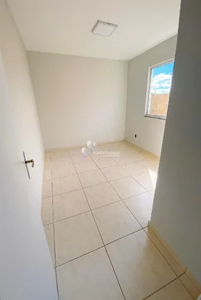 Casa Com Dois Quartos - Condomínio Porto Olivia