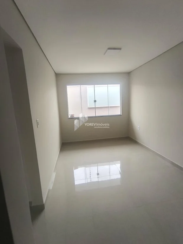 Foto Casa individual 3 quartos sendo um suíte - Bairro Marina