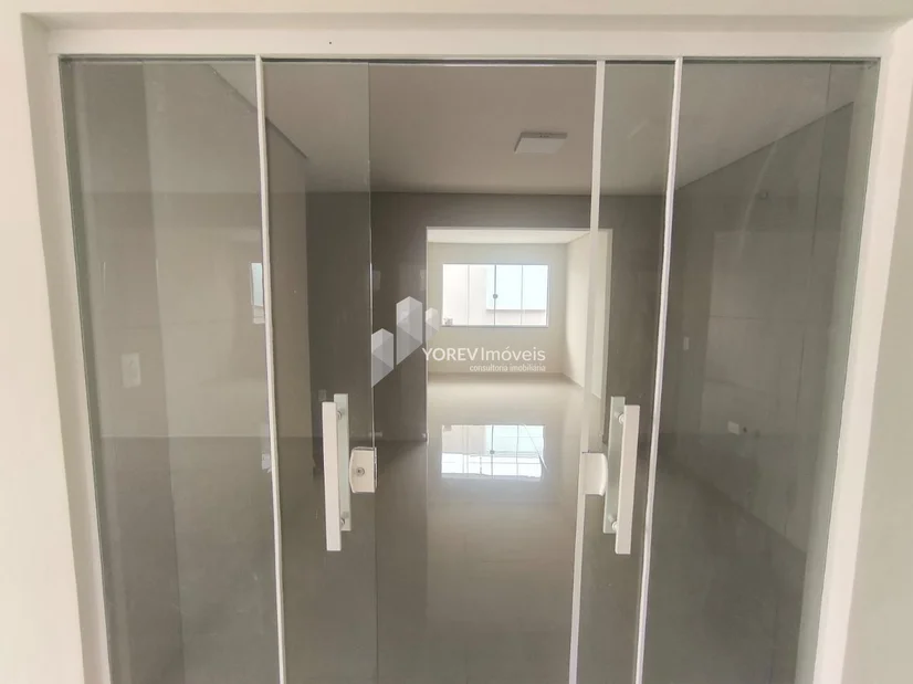 Foto Casa individual 3 quartos sendo um suíte - Bairro Marina