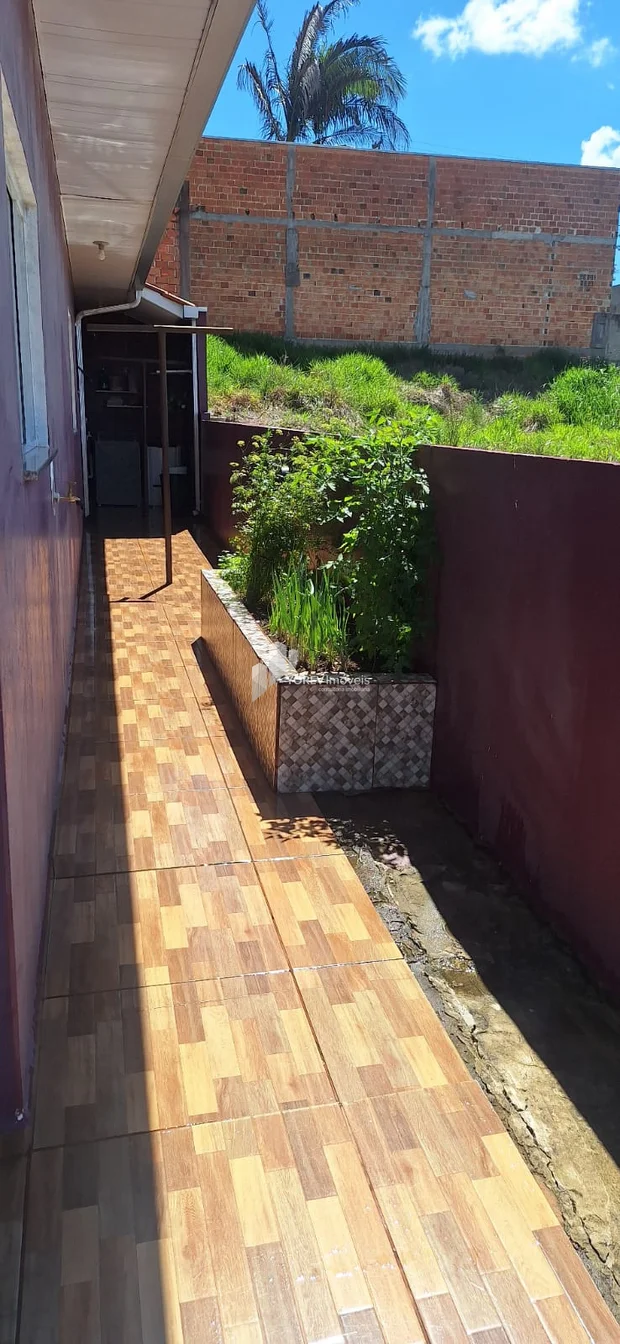 Foto Casa com três quartos de esquina em Imbituva