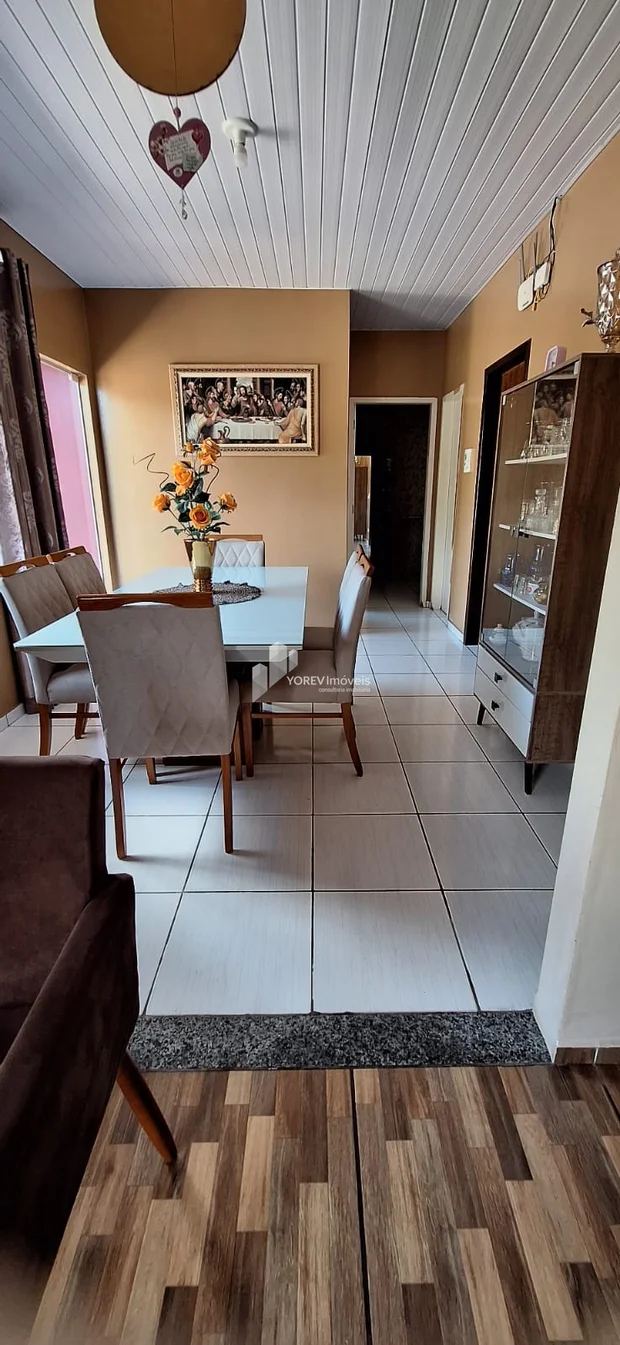 Foto Casa com três quartos de esquina em Imbituva