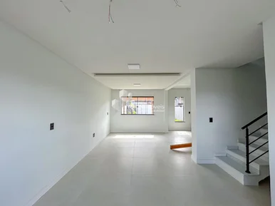 Miniatura - Foto Sobrado em Oficinas com 3 quartos (1 suíte)