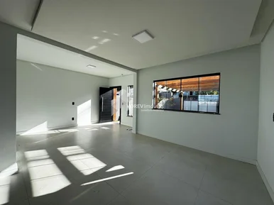 Miniatura - Foto Sobrado em Oficinas com 3 quartos (1 suíte)