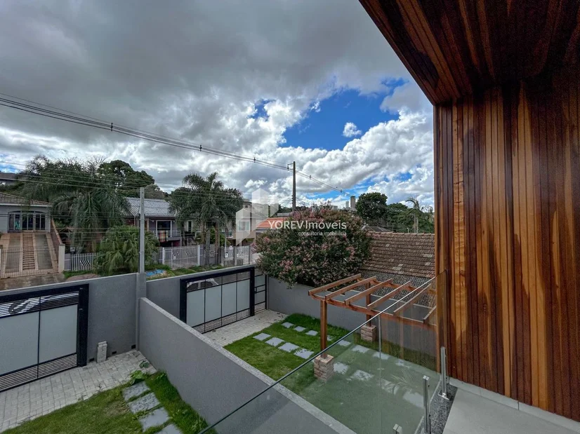 Foto Sobrado em Oficinas com 3 quartos (1 suíte)